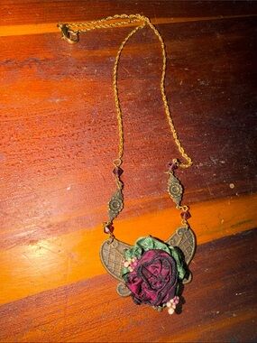 Vintage rose pendant necklace